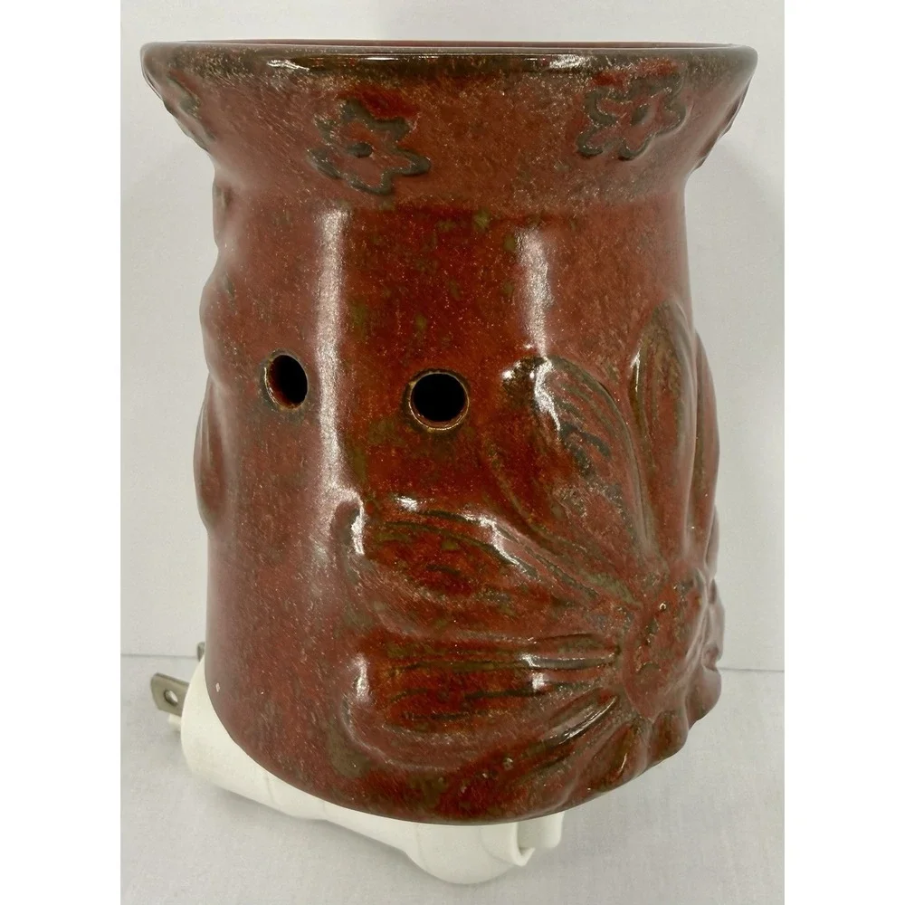 Scentsy‎ Boho Chic NIGHTLIGHT Mini Wax Warmer Wall Plug In Sunflower